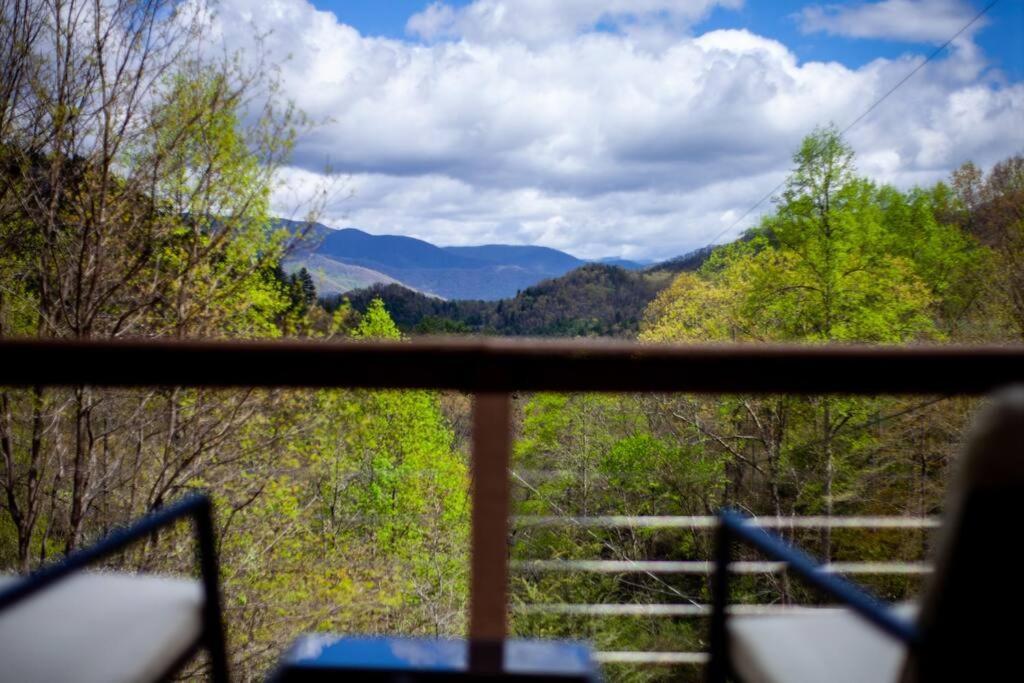 Family Cabin Near Smoky Mtn Entrance Nantahala 罗宾斯维尔 外观 照片